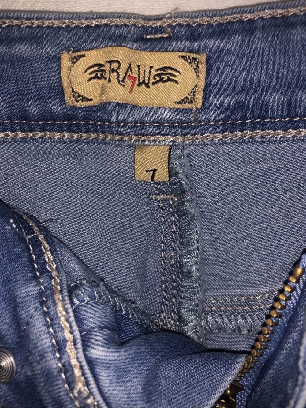Women's Boyfriend Jeans in Classic Blue - Picture 5 of 7